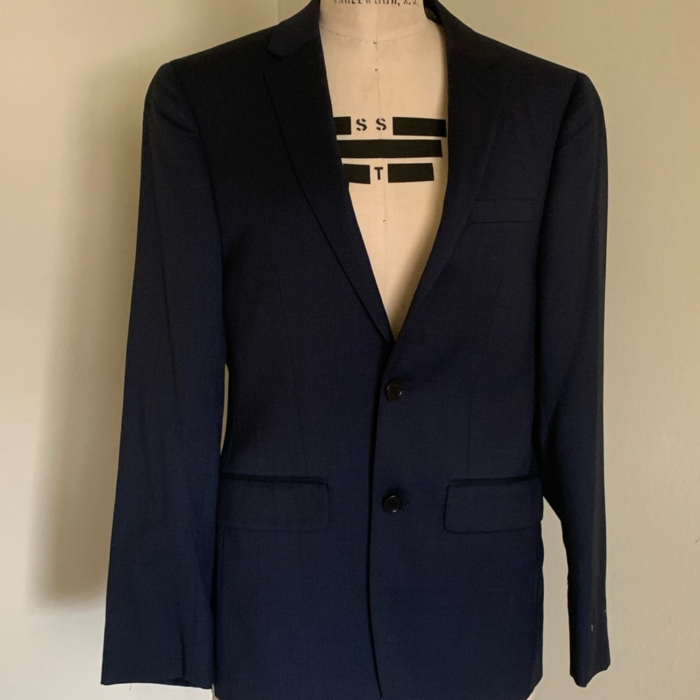 NWT DKNY MEN’S NAVY SKINNY -FIT SUIT JACKET